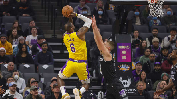 lebron sabonis 12-21-22